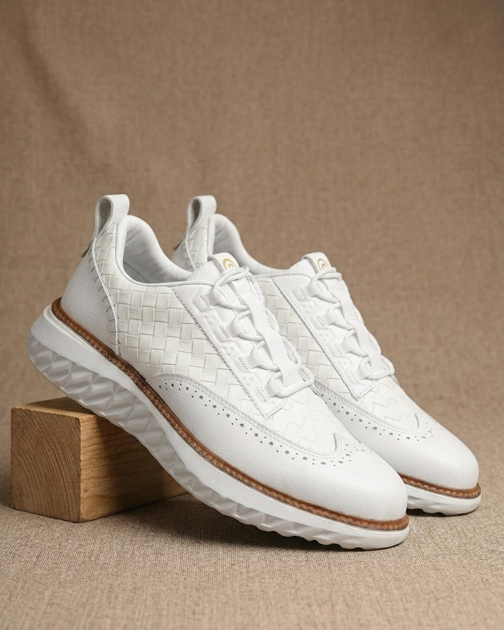Emory & Blanc The Alexander Pure White continental-style variant image