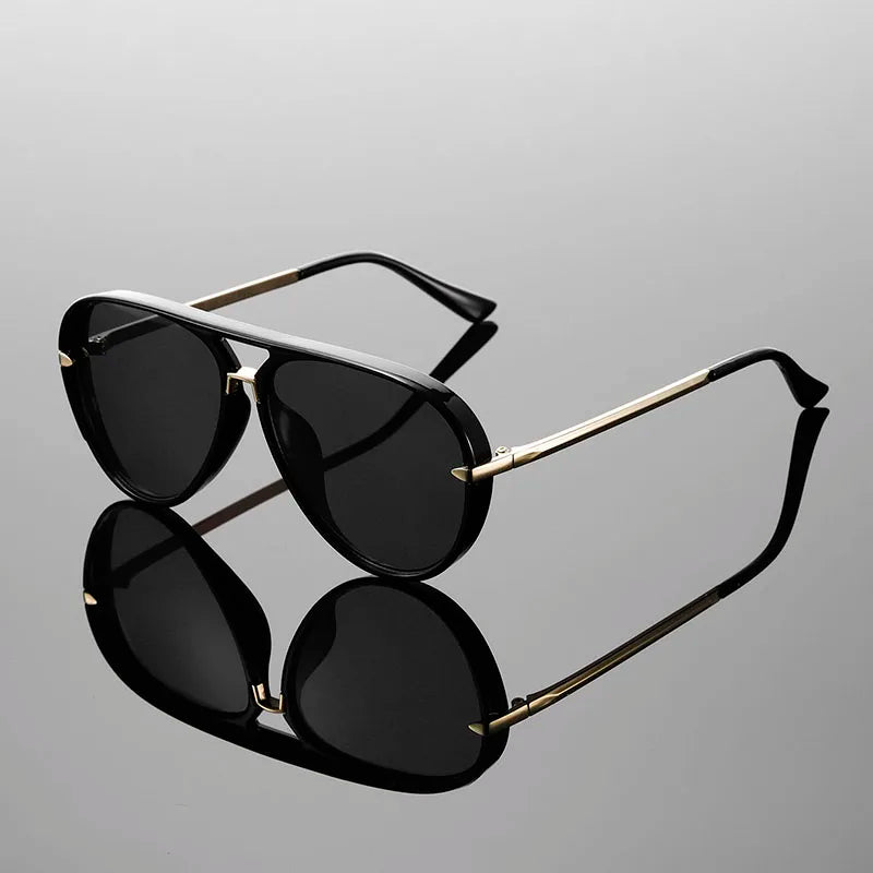 Anora Lightweight Aviator Sunglasses — Black | Emory & Blanc