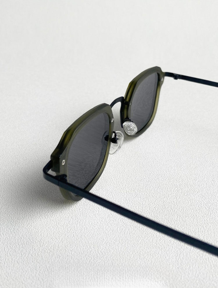 Dacre Lightweight Compact Sunglasses | Emory & Blanc
