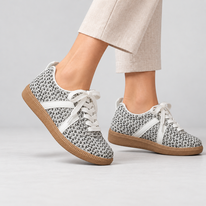 Darby Cushioned Walking Sneakers | Emory & Blanc