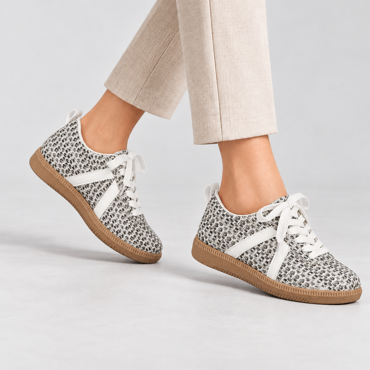 Darby Cushioned Walking Sneakers | Emory & Blanc