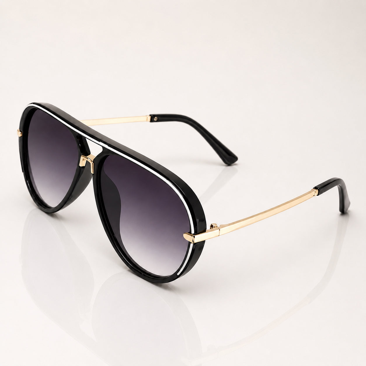 Elina Lightweight Oversized Aviator Sunglasses — Amethyst Fade | Emory & Blanc