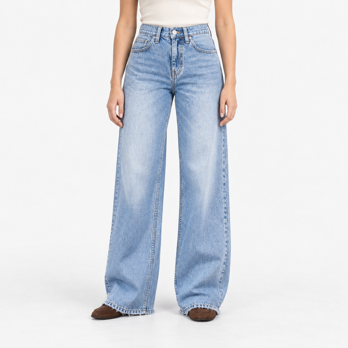 Eveline Relaxed Fit Wide Leg Jeans — Light Blue Wash | Emory & Blanc