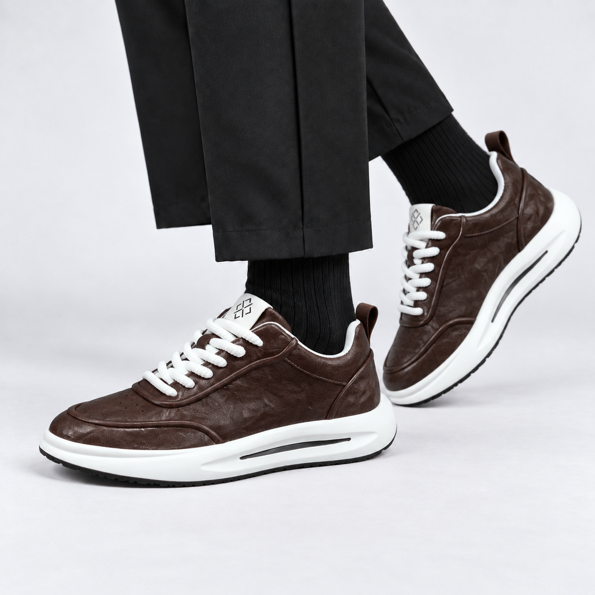 Hollis Men's Lightweight Rubber-Sole Sneakers | Emory & Blanc