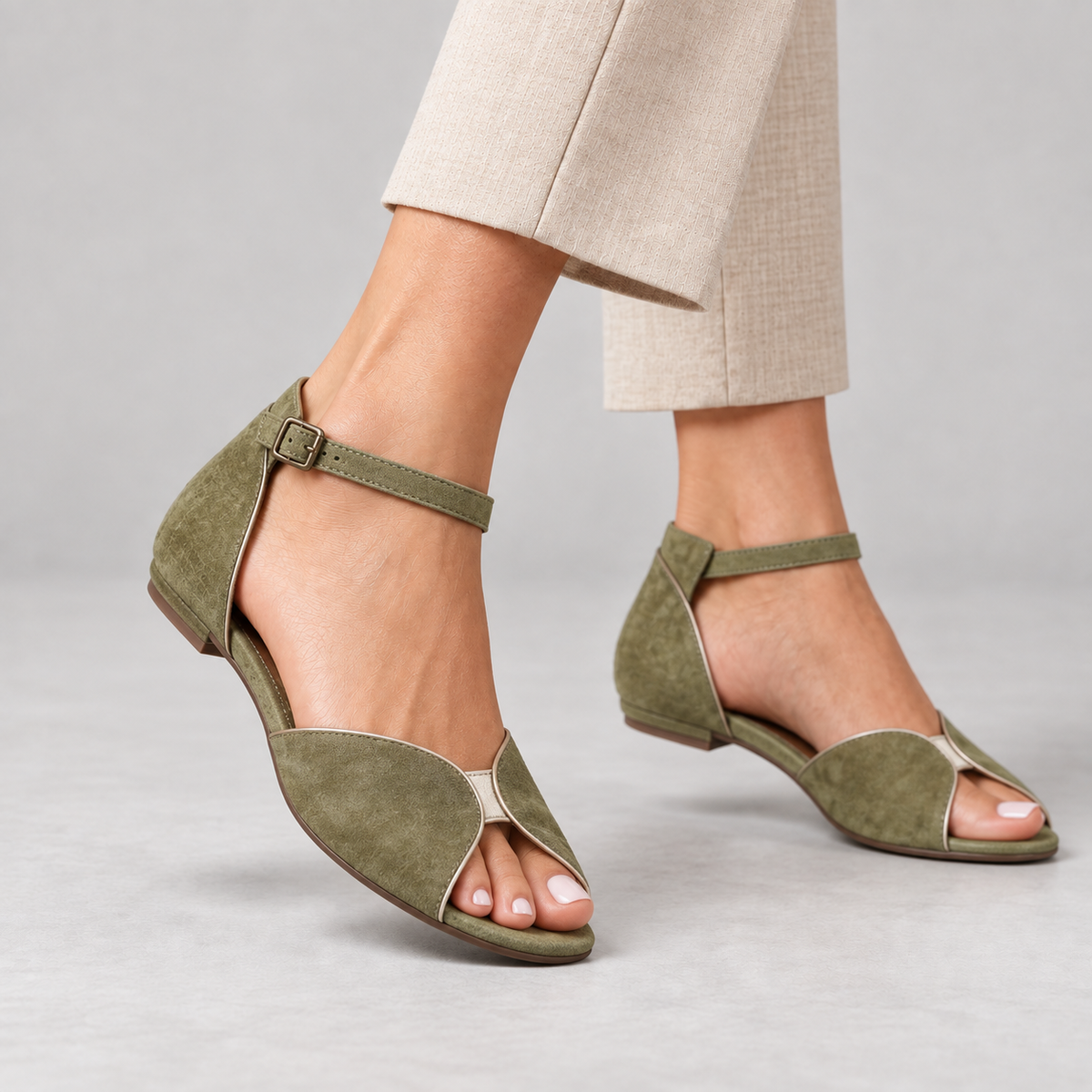 Inez Women's Cushioned Ankle-Strap Sandals | Emory & Blanc