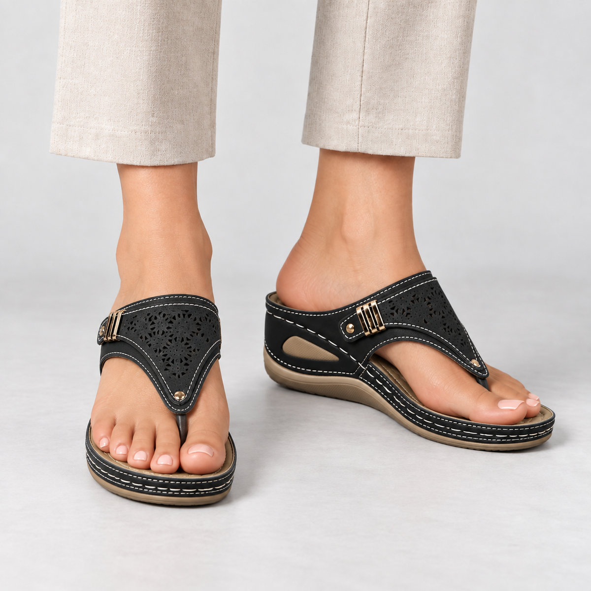 Maeve Women's Lightweight Everyday Shoes — Black | Emory & Blanc