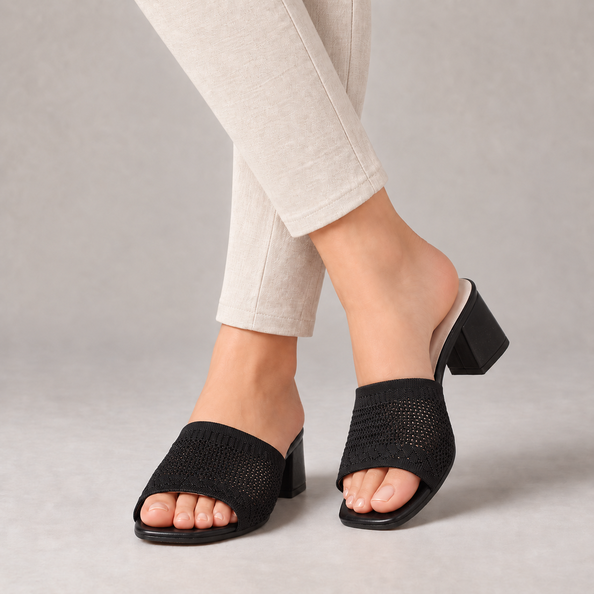 Nina Women's Everyday Comfort Block Heel Slides — Black | Emory & Blanc