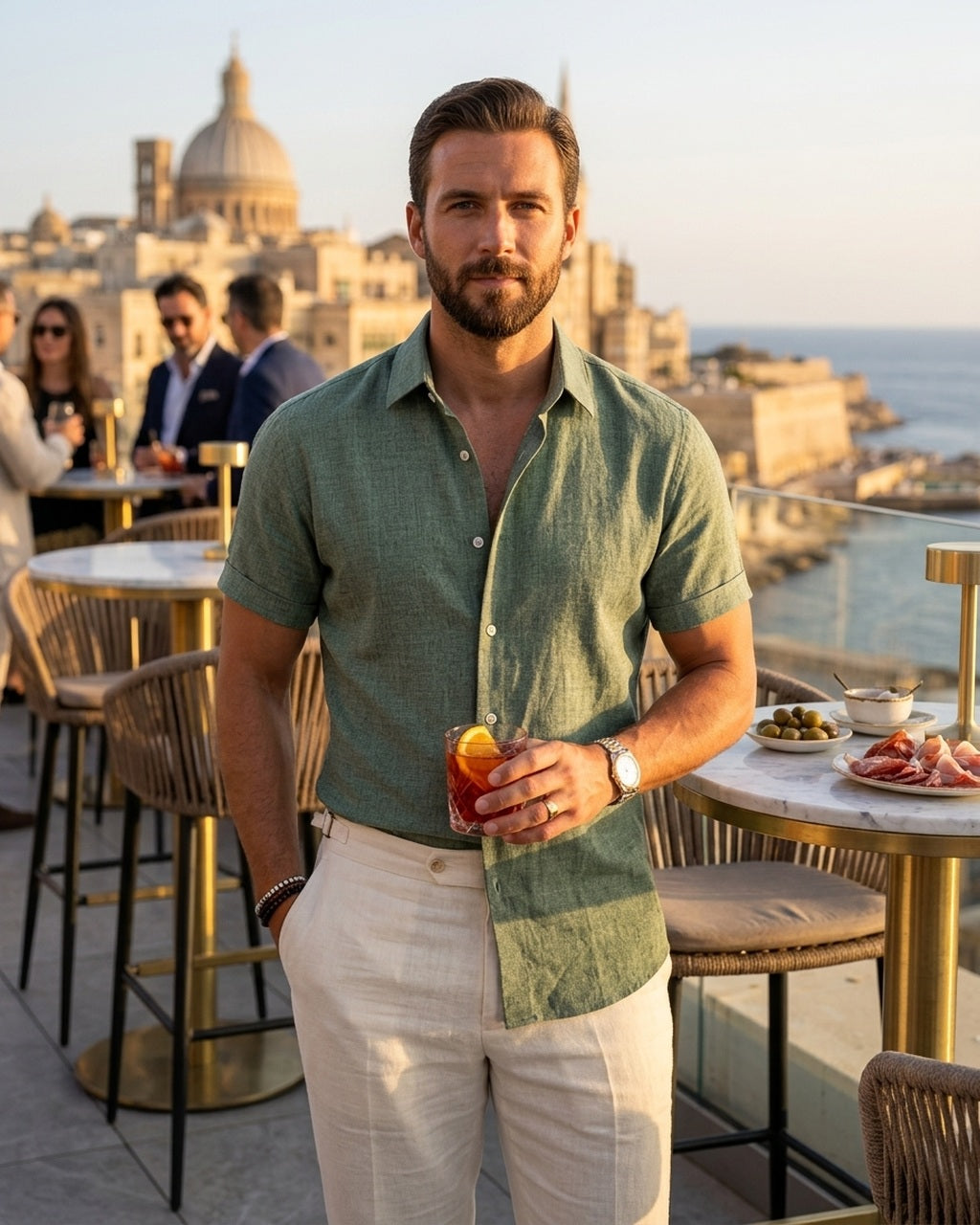 Oliver Heritage – Short Sleeve lifestyle rooftop aperitivo