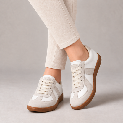Ophelia Leather Low-Top Sneakers, Rounded Toe — Off White (Dx 36 48) | Emory & Blanc