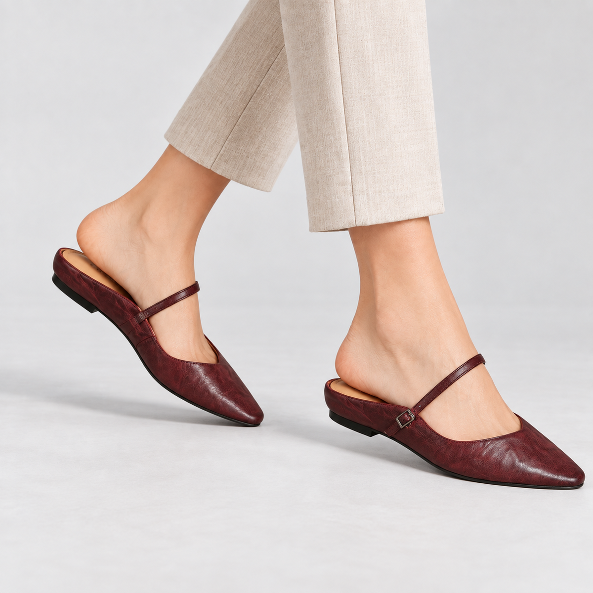 The Ella Pointed Mule | Emory & Blanc