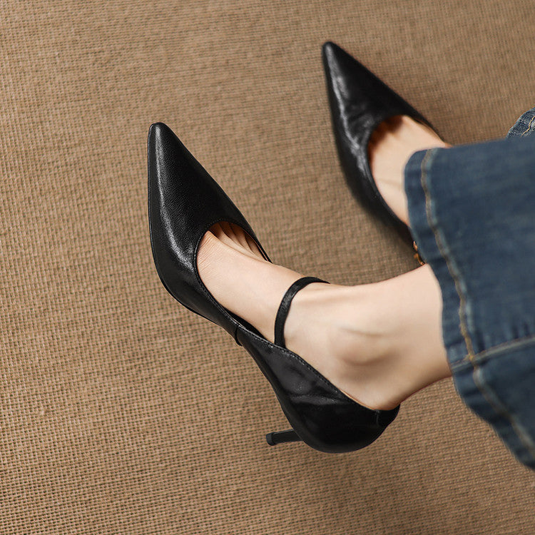 The Siena Pointed Pump - product image 9