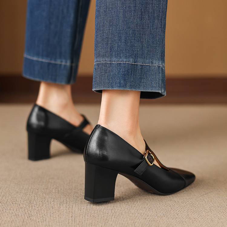 The Varenna Square-Toe Heel - product image 21